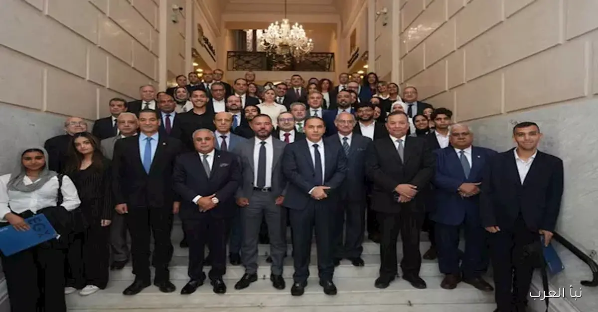 مسؤولو الرقابة المالية والبورصة يطلقون جلسة التداول احتفالًا بأسبوع المستثمر العالمي